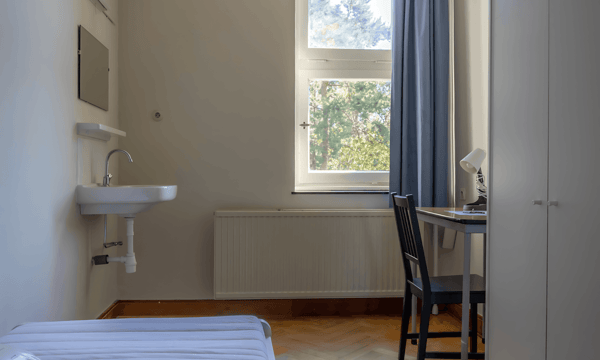 Kamer | 9m² | €535,-