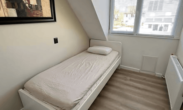 Kamer | m² onbekend | €729,-
