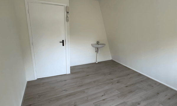 Kamer | 16m² | €550,-