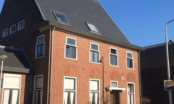 Kamer | 17m² | €403,-
