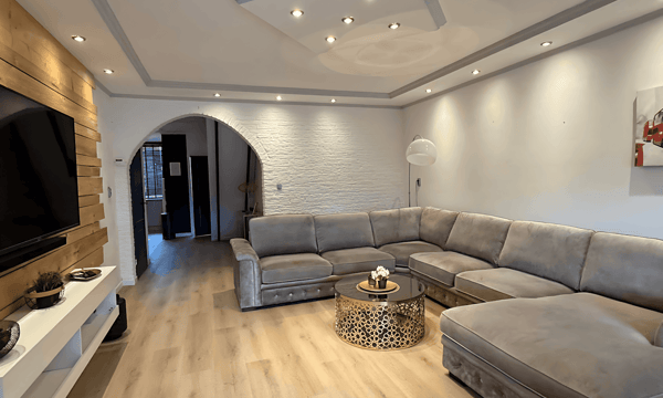 Huis | 136m² | €1650,-