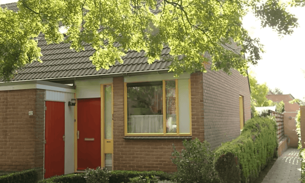Huis | 100m² | €740,-