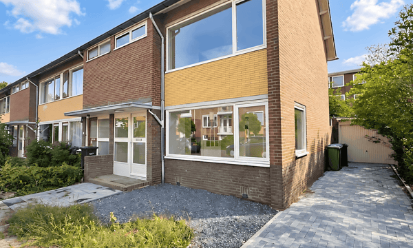 Huis | 96m² | €2300,-