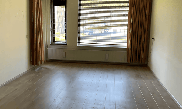 Huis | 90m² | €450,-