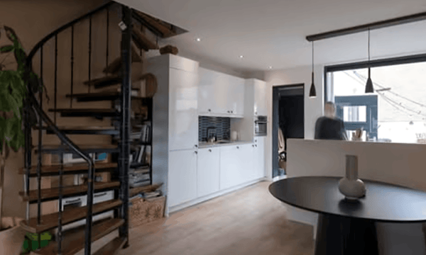 Huis | 100m² | €2250,-