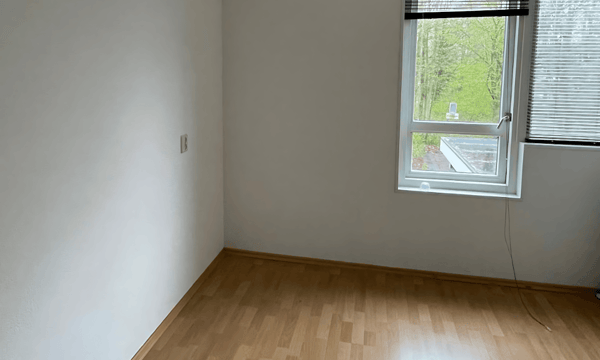 Kamer | 12m² | €600,-