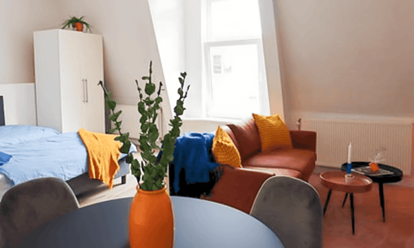 Studio | 30m² | €2500,-