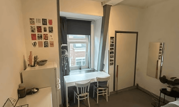 Kamer | 12m² | €350,-