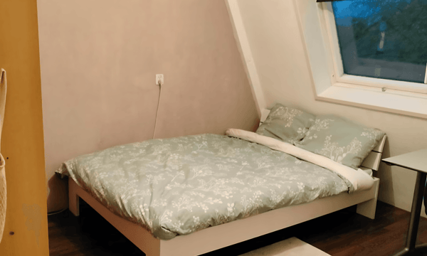 Kamer | 13m² | €600,-