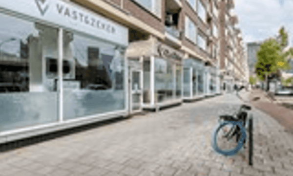 Bedrijfsruimte | 152m² | €2850,-