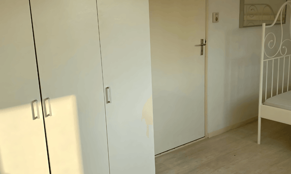 Kamer | 18m² | €800,-