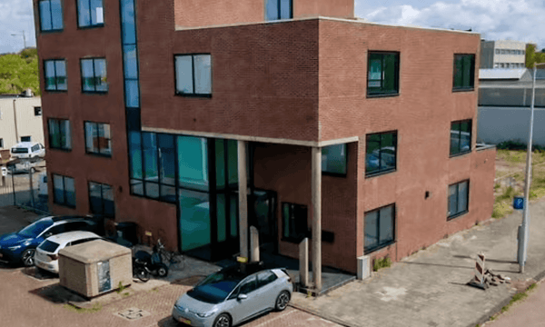 Kantoor | 110m² | €3683,-