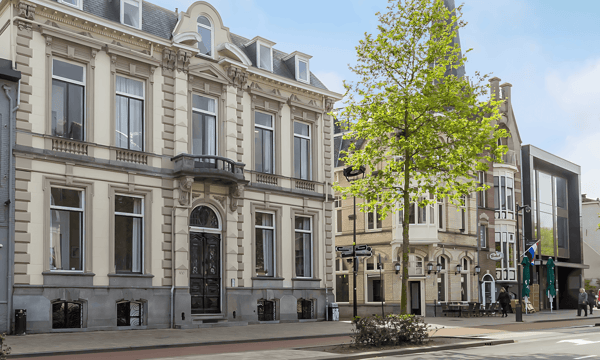 Studio | 37m² | €1592,-