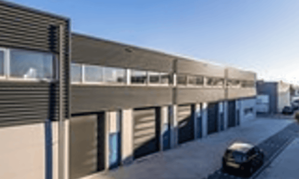 Bedrijfsruimte | 110m² | €1500,-