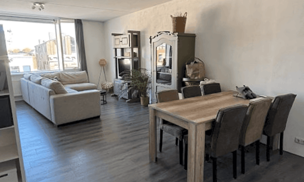 Studio | 42m² | €1250,-