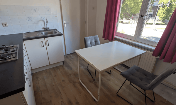 Kamer | 10m² | €580,-