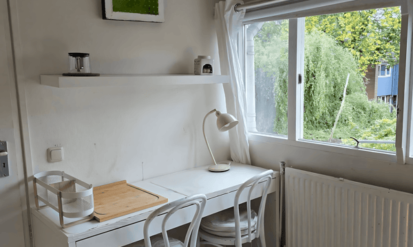 Kamer · 12 m² · €600,-