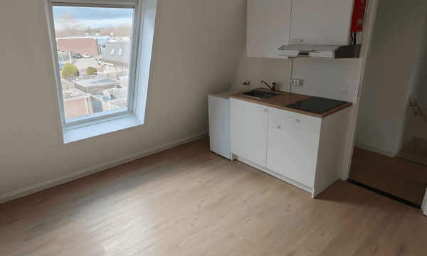 Kamer · 10 m² · €785,-