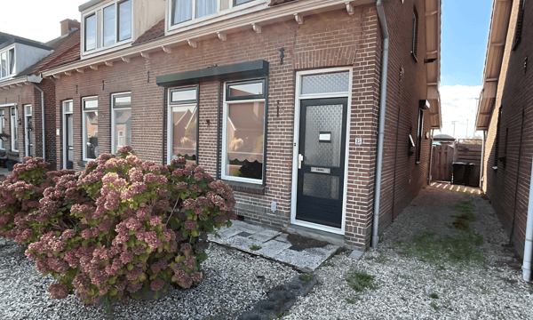 Huis | 74m² | €550,-