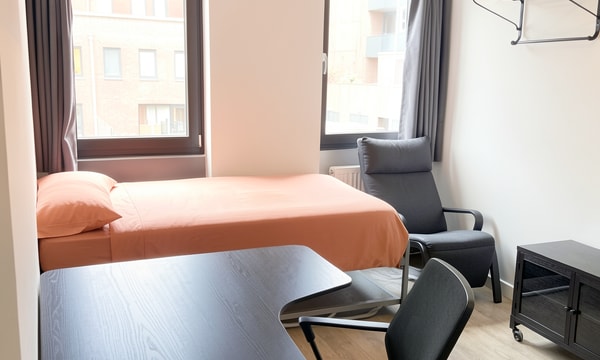 Kamer | 15m² | €1372,-