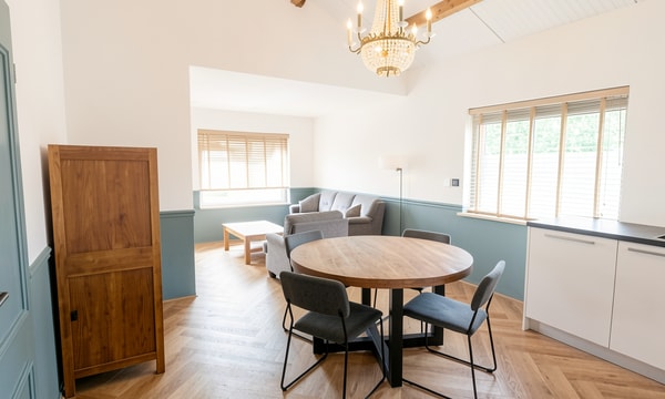 Huis | 2500m² | €3541,-