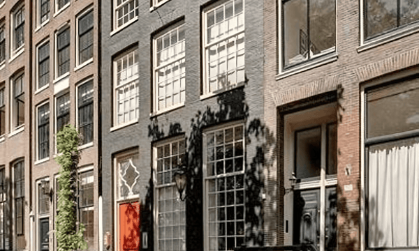 Kamer | 105m² | €2500,-