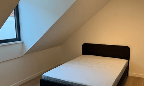 Kamer | m² onbekend | €994,-