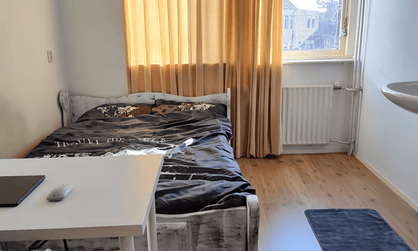 Kamer | 15m² | €500,-