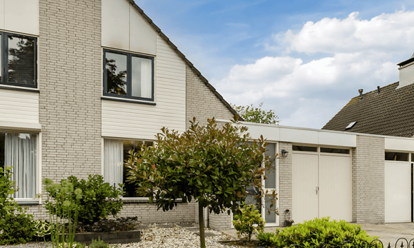 Huis | 133m² | €2100,-
