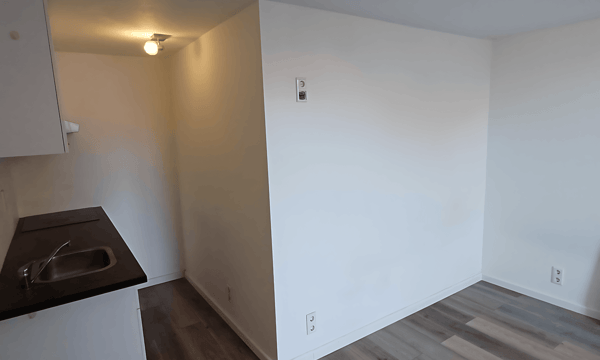 Kamer | 17m² | €800,-