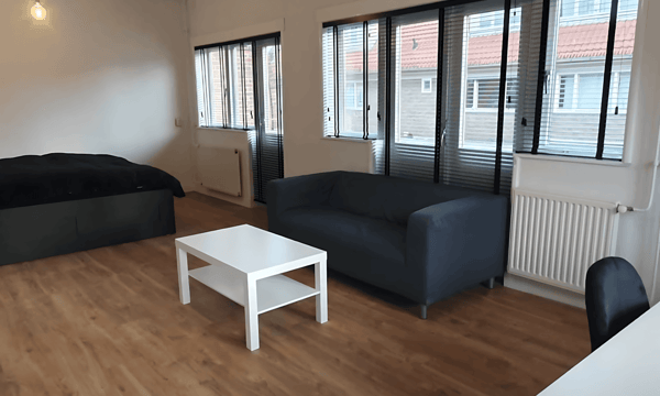 Kamer | 29m² | €1365,-