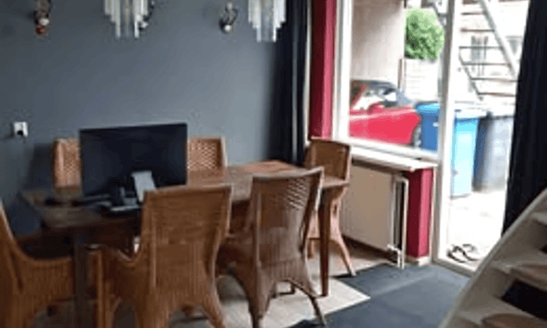 Kamer | m² onbekend | €285,-