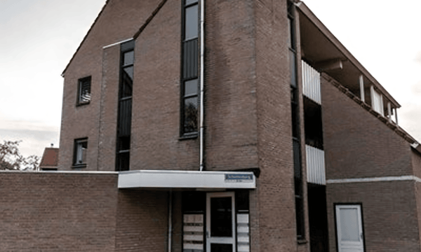 Huis | m² onbekend | €930,-
