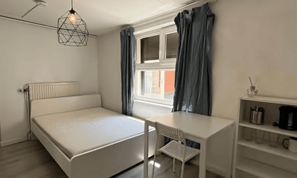 Kamer | 12m² | €764,-