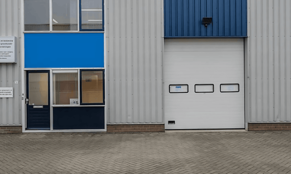 Bedrijfsruimte | 116m² | €1450,-