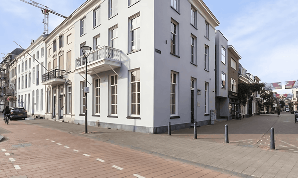 Kantoor | 85m² | €1292,-