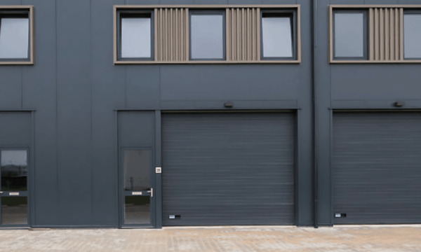 Bedrijfsruimte | 156m² | €995,-