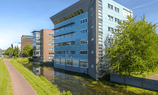 Bedrijfsruimte | m² onbekend | €500,-