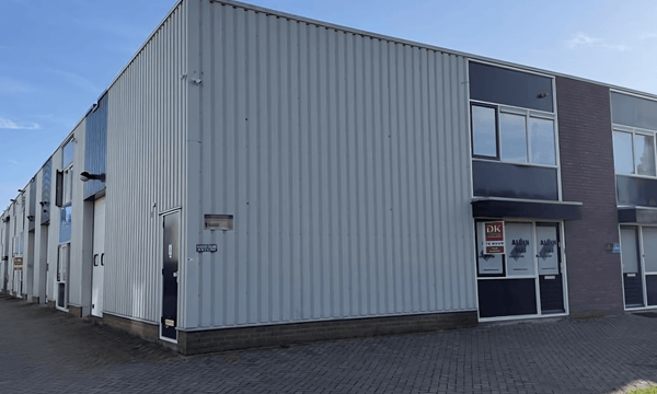 Bedrijfsruimte | 120m² | €1375,-