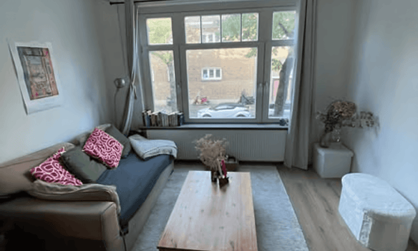 Kamer | m² onbekend | €1030,-
