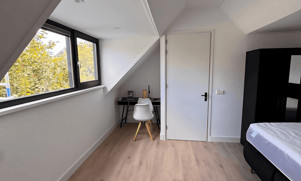 Kamer | 18m² | €950,-