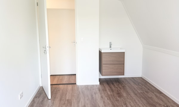 Kamer | 12m² | €495,-