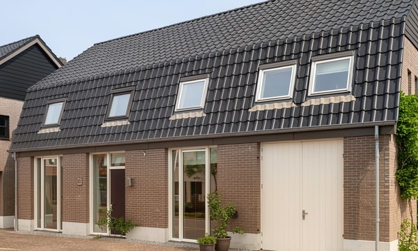 Huis | 279m² | €3075,-