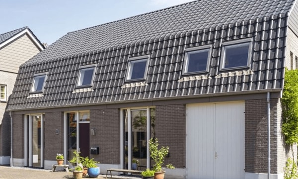Huis | 279m² | €3075,-