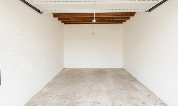 Kamer | 70m² | €120,-