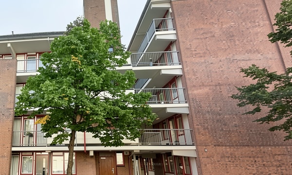 Bedrijfsruimte | 64m² | €713,-