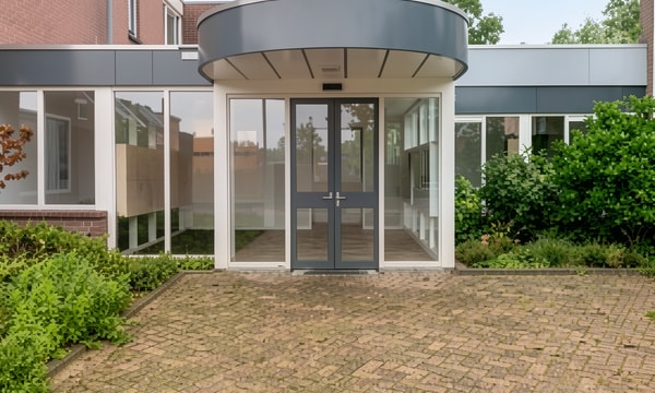 Huis | 61m² | €925,-