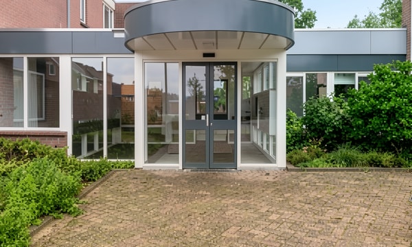 Huis | 61m² | €925,-