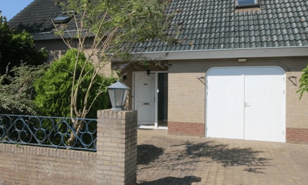 Huis | 196m² | €2695,-