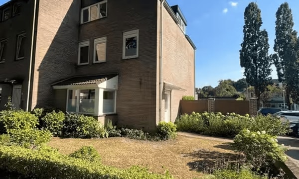 Huis | m² onbekend | €2495,-